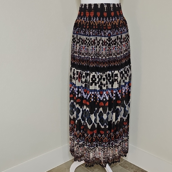 Lapis Dresses & Skirts - Lapis Boho Mulicolor Patterned Maxi Skirt Size M
